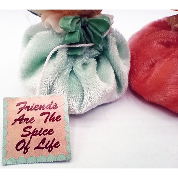 Lot of 2 Cherished Teddies Friends are Spice of Life and Give Life a Hug Vintage - Picture 3 of 14